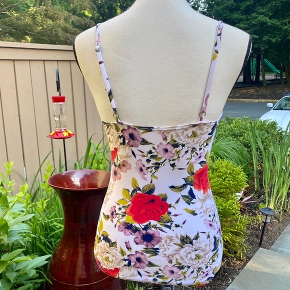 CUPSHE — S.🌹Beautiful One-Piece Swimsuit, ADORNED with Roses!🌹SO Pretty —NWOT - Picture 12 of 12